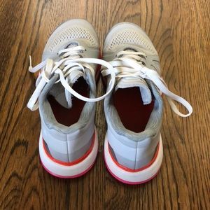 Stella McCartney Barricade tennis shoe